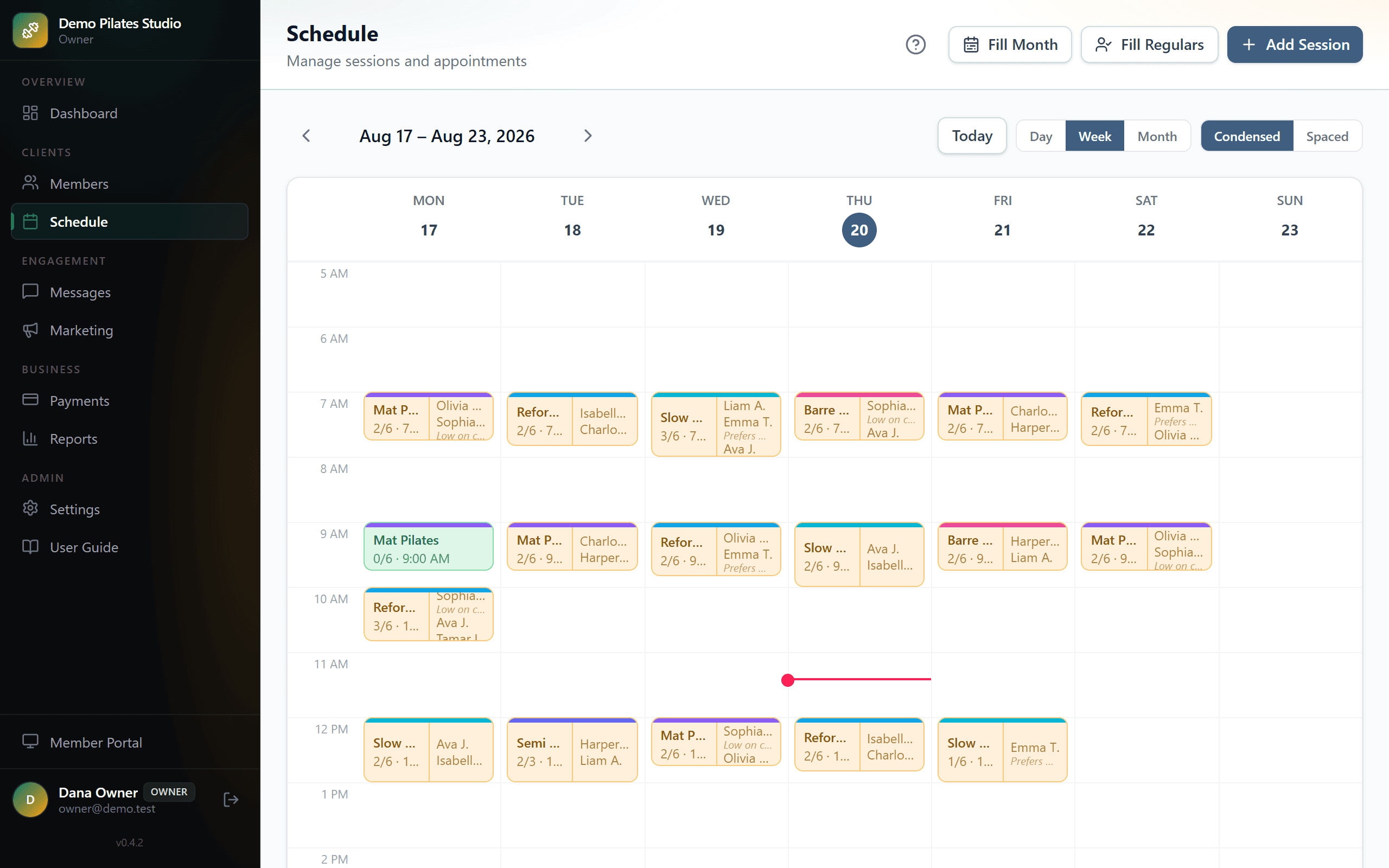 The weekly schedule with classes across seven days, each showing seats taken.